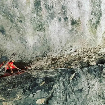 Bed and breakfast La Grotte 3*