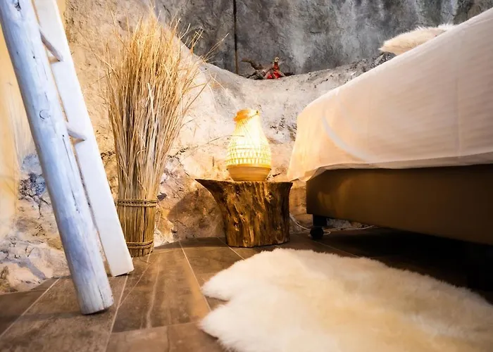 La Grotte Nocleg ze śniadaniem