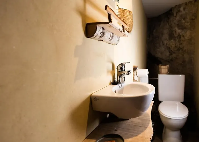 Nocleg ze śniadaniem La Grotte 3*